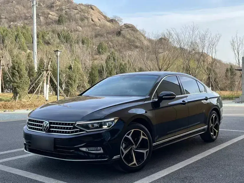 2023 Volkswagen Magotan 2.0T 186HP L4 7DCT