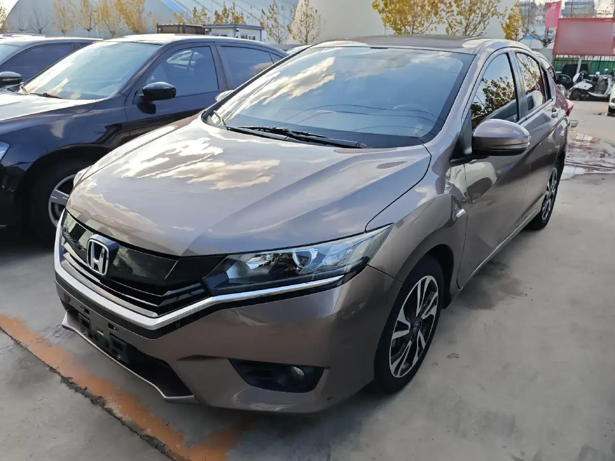 2016 Honda Greiz 1.5L 131HP L4 CVT