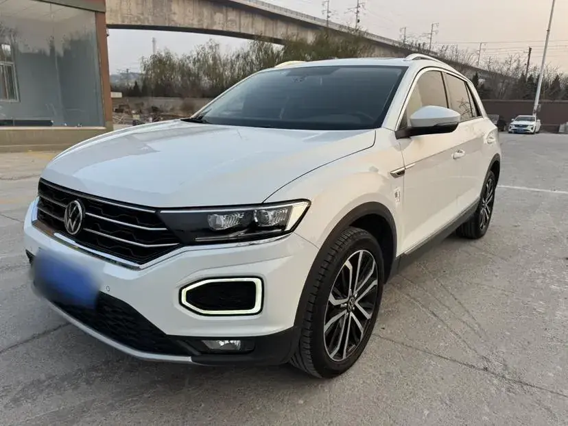 2022 Volkswagen T-Roc 1.4T 150HP L4 7DCT