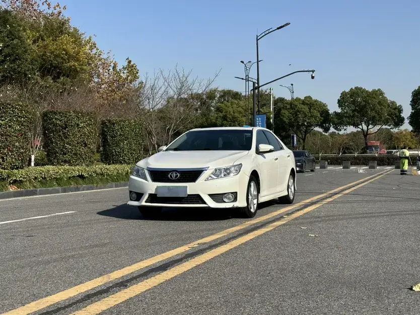2012 Toyota Camry 2.0L 150HP L4 4AT
