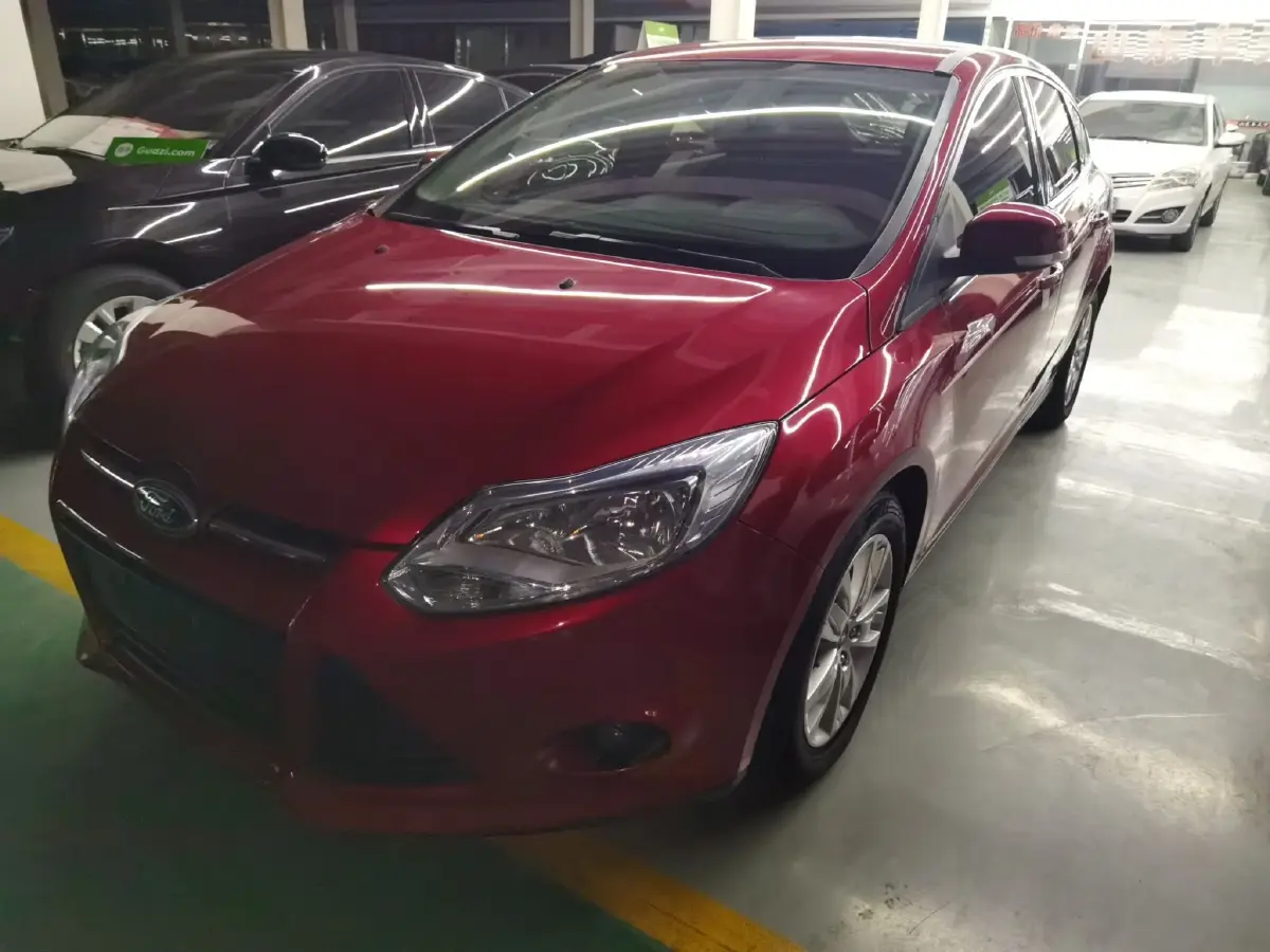 2012 Ford Focus 1.6L 125HP L4 6DCT