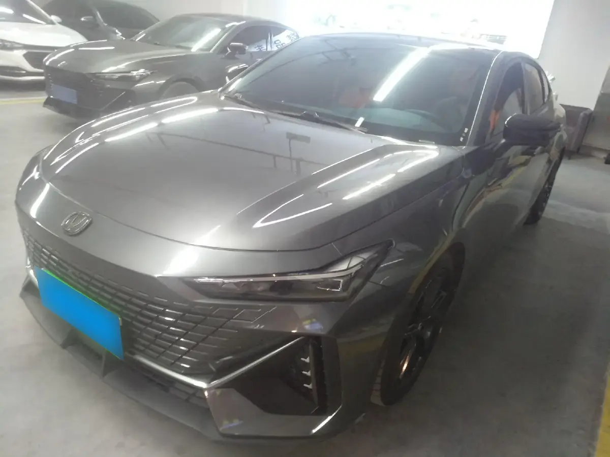 2022 ChangAn UNI-V 1.5T 188HP L4 7DCT