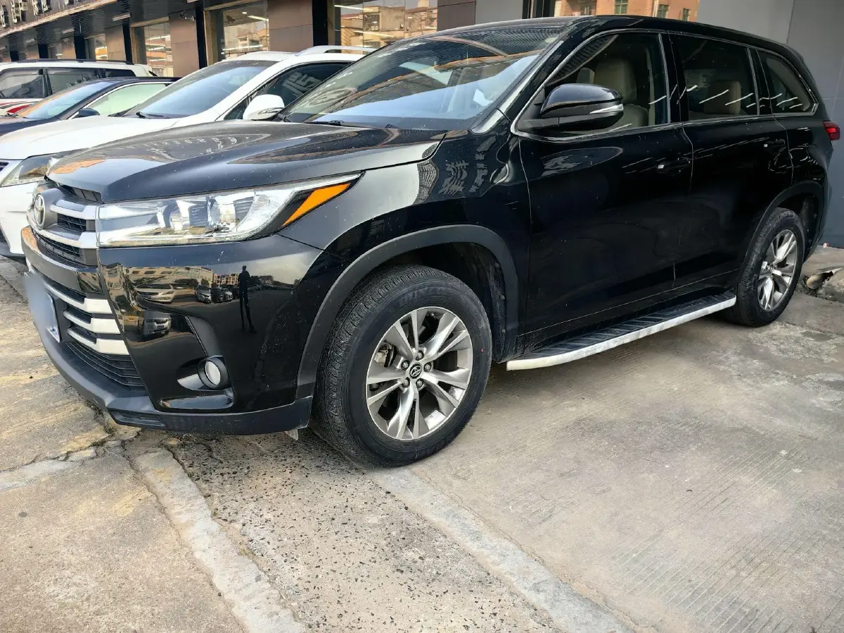 2021 Toyota Highlander 2.0T 220HP L4 6AT