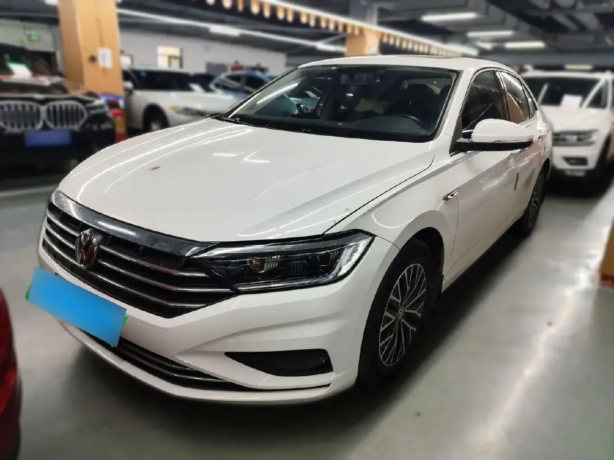 2020 Volkswagen Sagitar 1.4T 150HP L4 7DCT