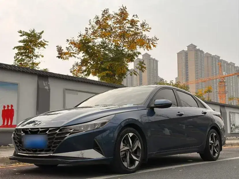 2022 Hyundai Elantra 1.5L 115HP L4 CVT