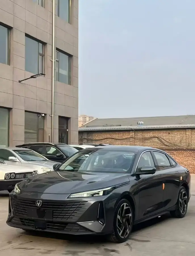 2023 ChangAn Lamore 1.5T 170HP L4 7DCT