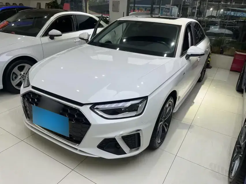 2021 Audi A4L 2.0T 190HP L4 7DCT