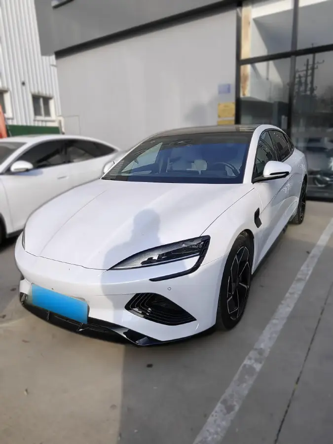 2023 BYD Seal BEV 82.5KWH