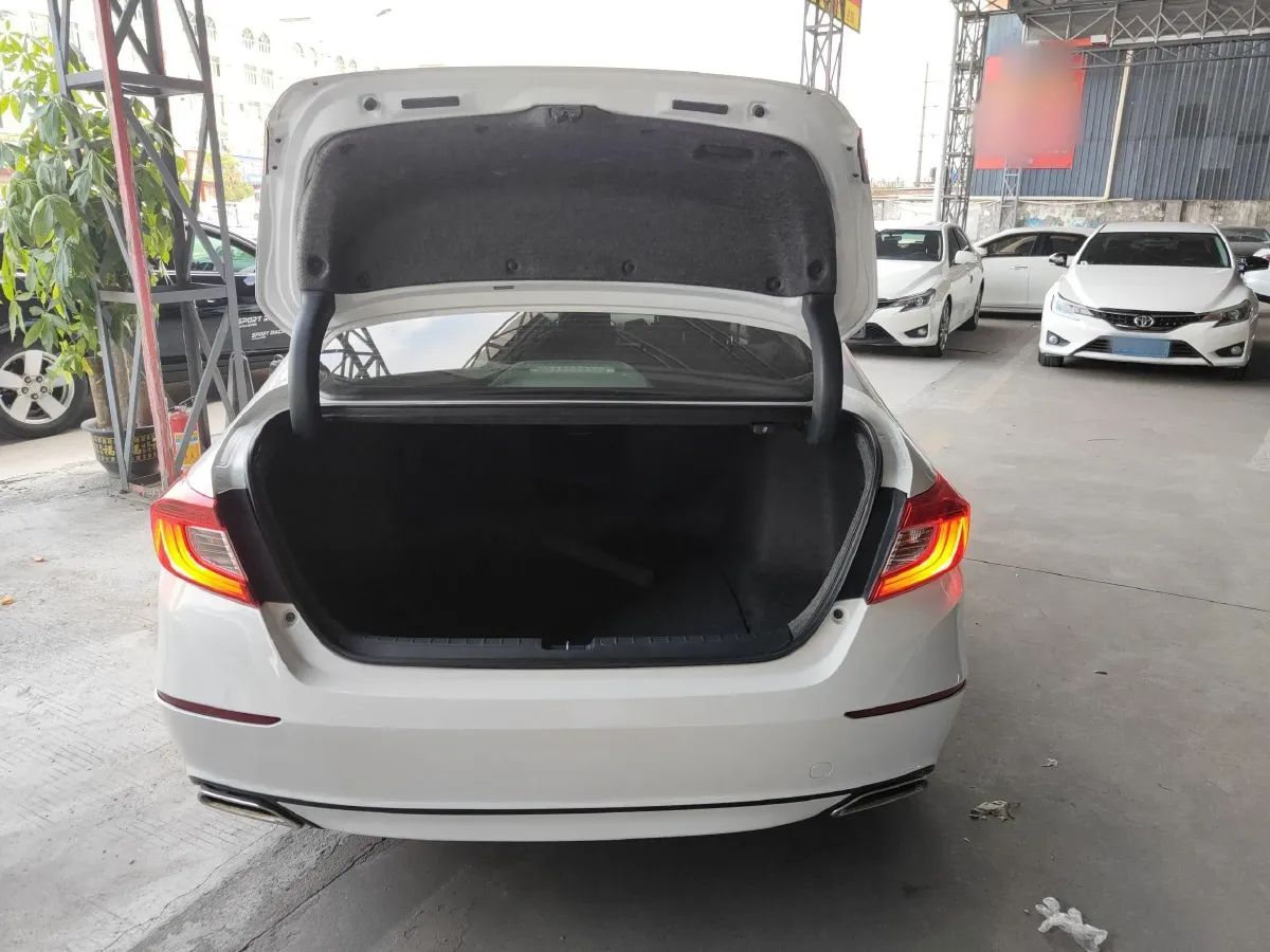 2018 Honda Accord 1.5T 194HP L4 CVT,autocango,china used car exporter,china ev exporter,chinese used car exporter,chinese used ev exporter
