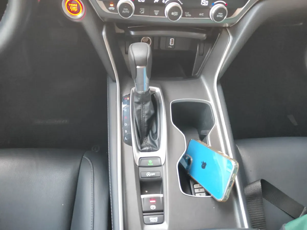 2018 Honda Accord 1.5T 194HP L4 CVT,autocango,china used car exporter,china ev exporter,chinese used car exporter,chinese used ev exporter