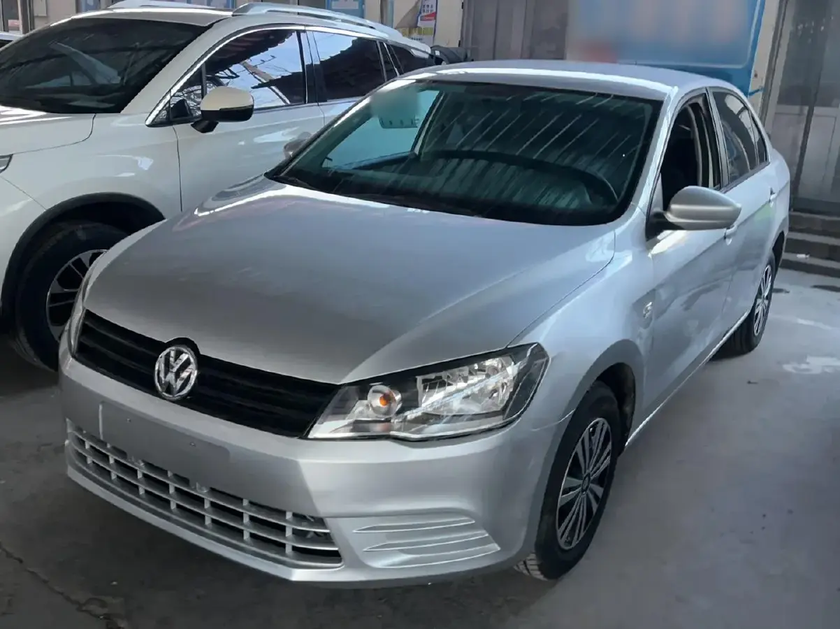 2013 Volkswagen Jetta 1.6L 110HP L4 5MT