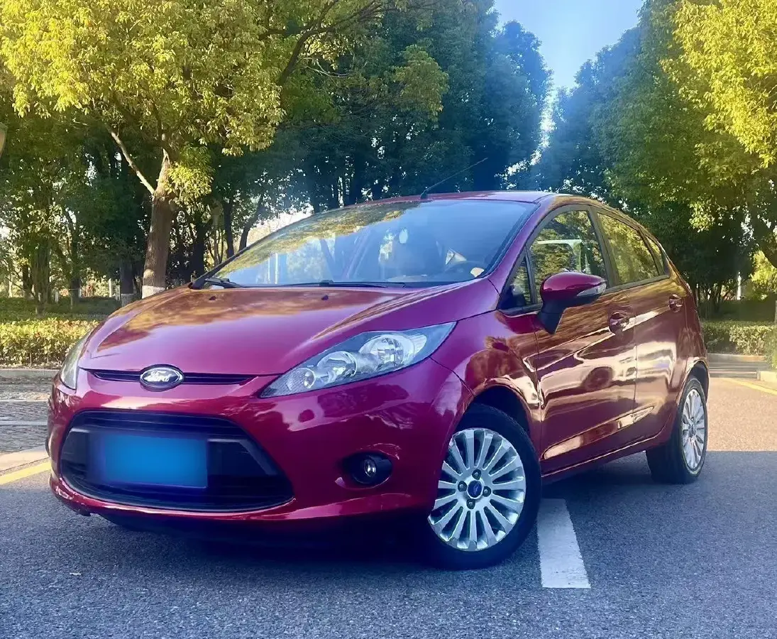 2012 Ford Fiesta 1.5L 103HP L4 4AT