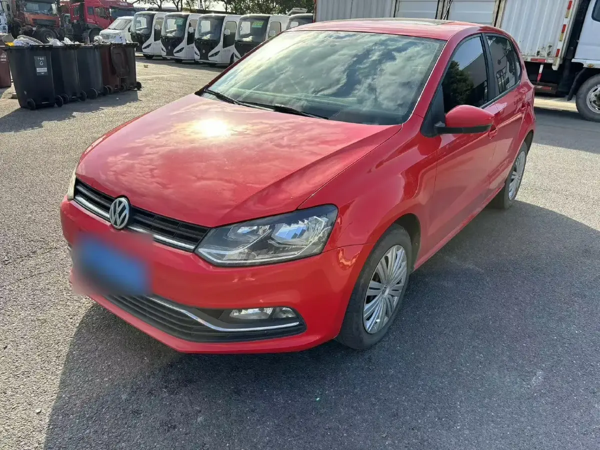 2016 Volkswagen Polo 1.6L 110HP L4 6AT