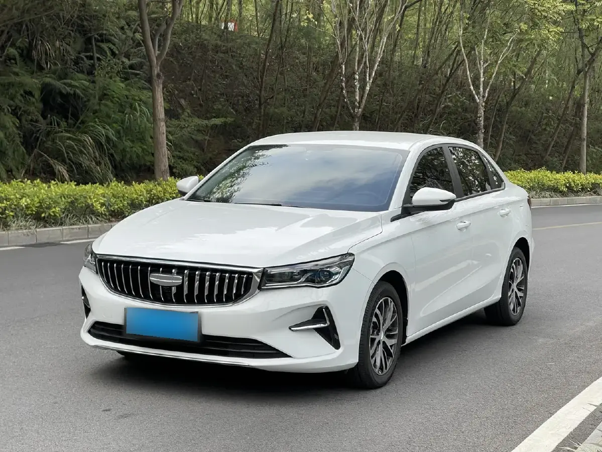 2025 Geely Emgrand 1.5L 127HP L4 CVT