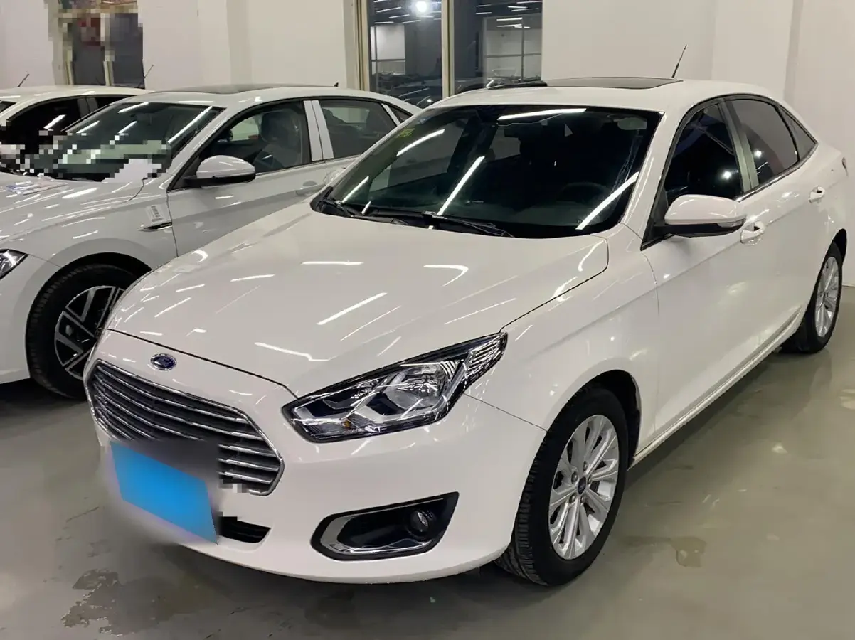 2017 Ford Escort 1.5L 113HP L4 6AT