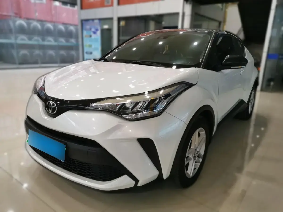 2022 Toyota C-HR 2.0L 171HP L4 CVT
