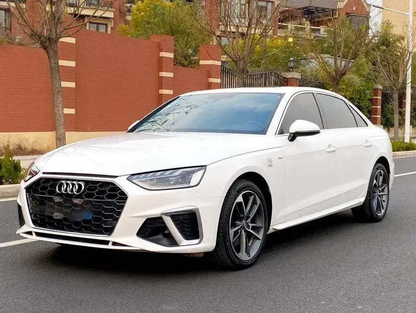2020 Audi A4L 2.0T 190HP L4 7DCT