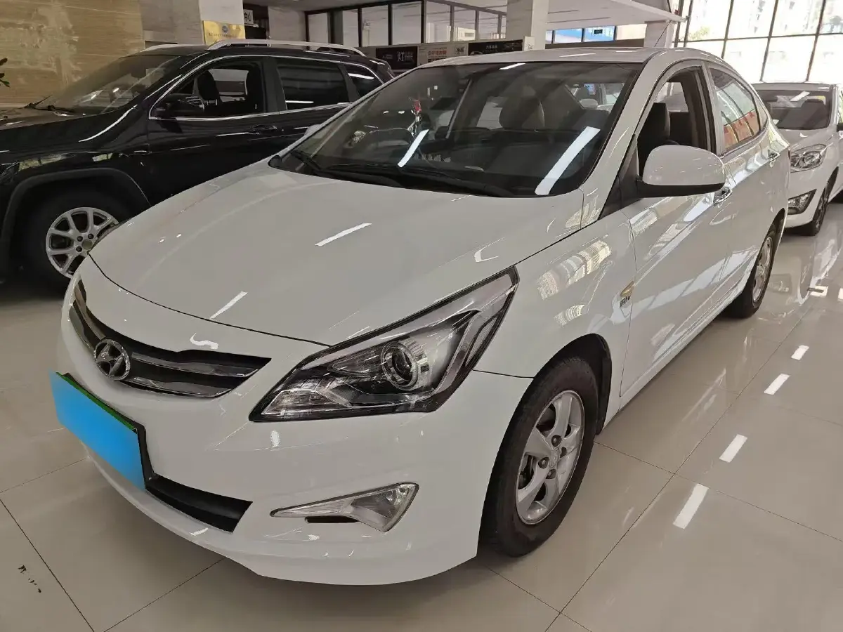 2016 Hyundai Reina 1.4L 107HP L4 4AT