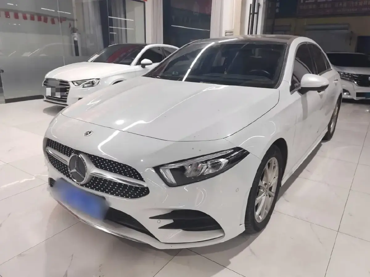 2020 Mercedes-Benz A Class 1.3T 163HP L4 7DCT