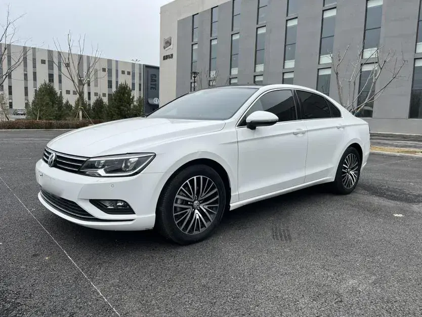 2017 Volkswagen Lamando 1.4T 150HP L4 7DCT