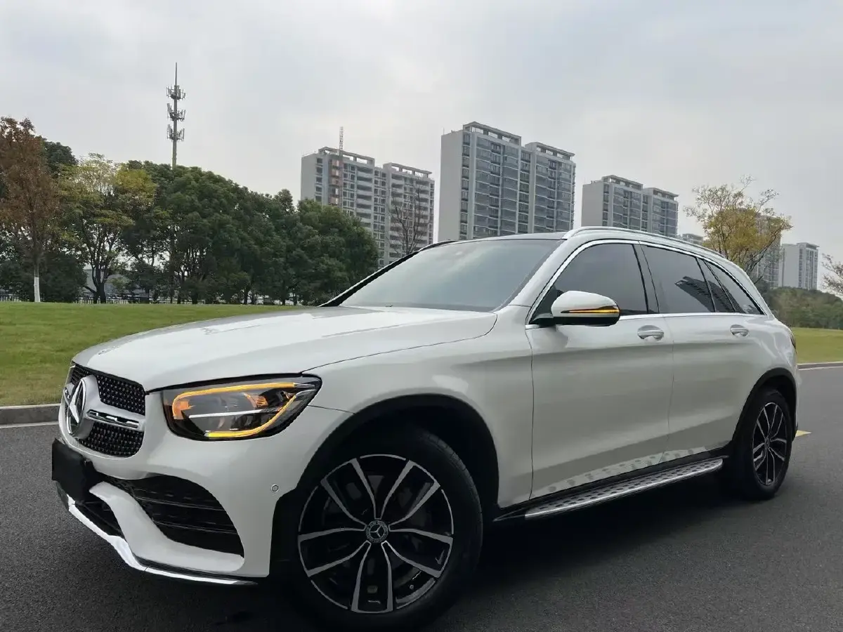 2022 Mercedes-Benz GLC Class 2.0T 258HP L4 9AT