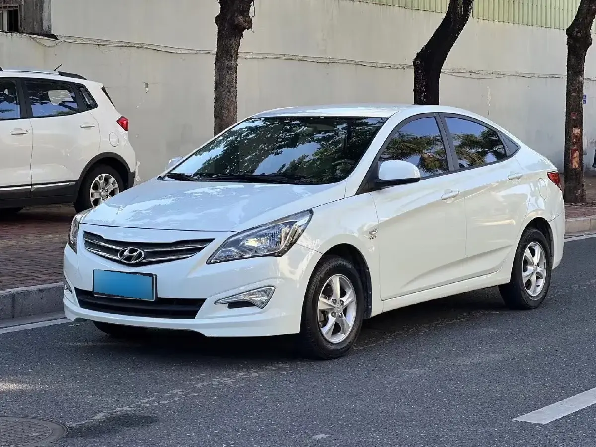 2016 Hyundai Reina 1.4L 107HP L4 4AT