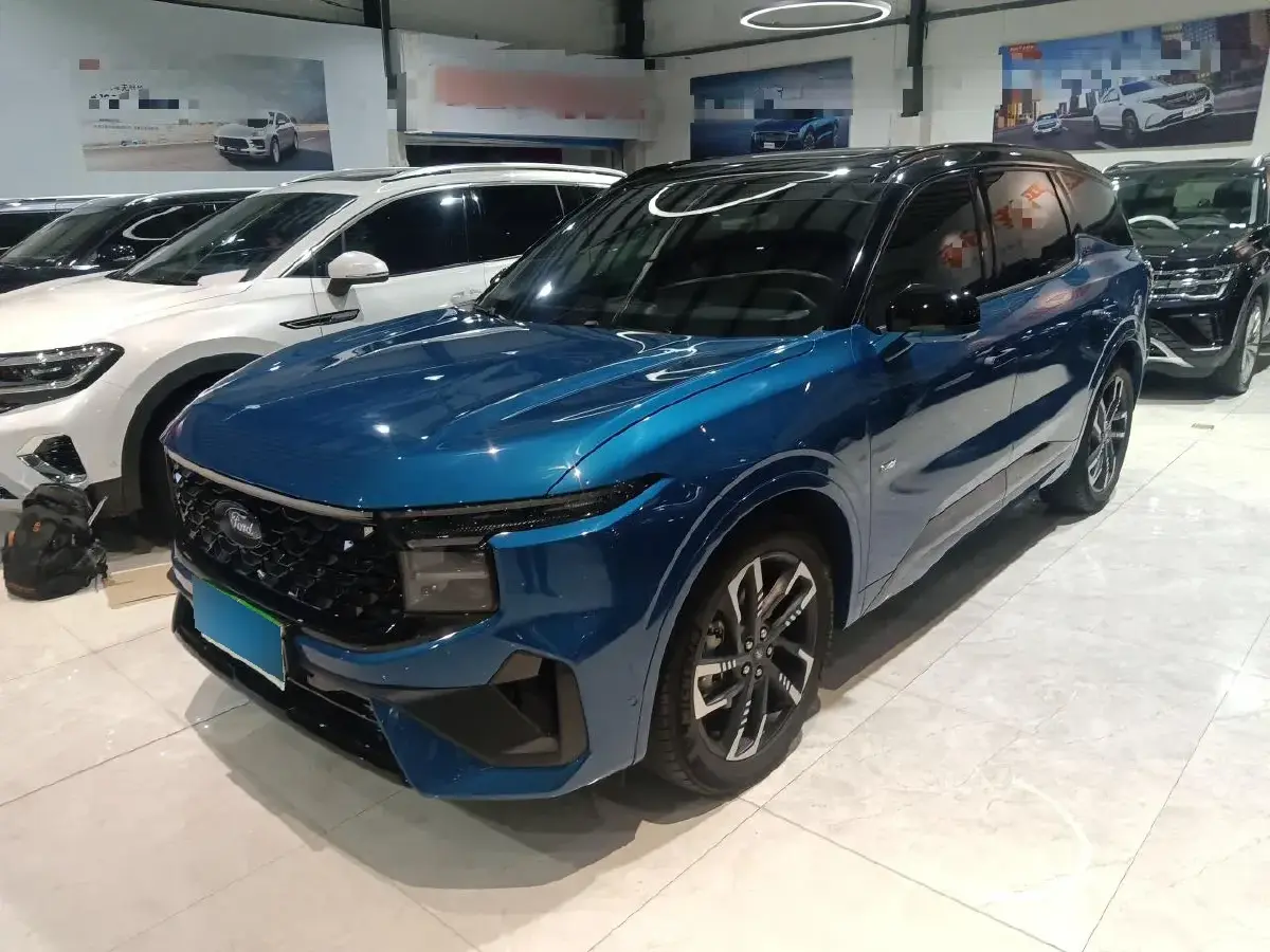 2023 Ford Edge 2.0T 275HP L4 E-CVT Hybrid