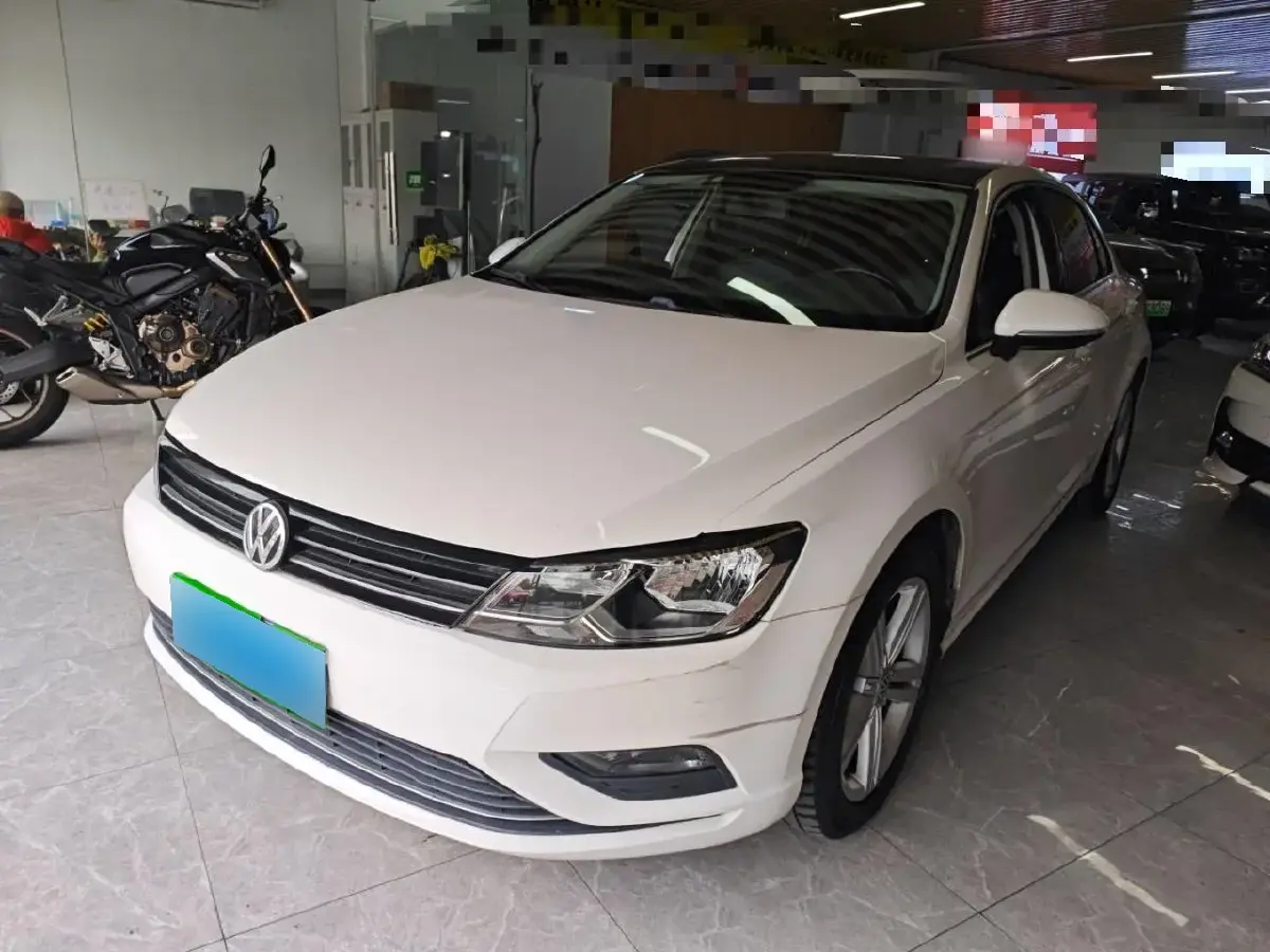 2015 Volkswagen Lamando 1.4T 150HP L4 7DCT