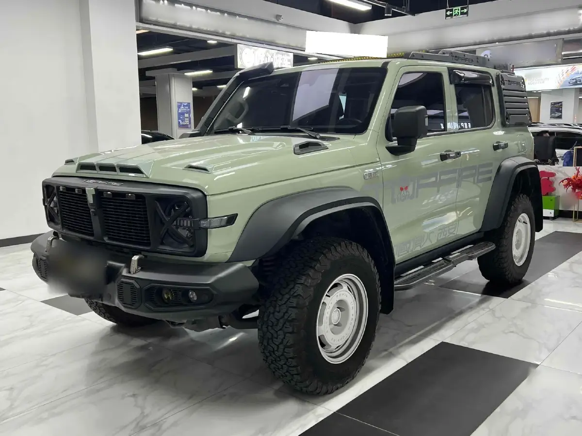 2023 Tank 300 2.0T 227HP L4 8AT