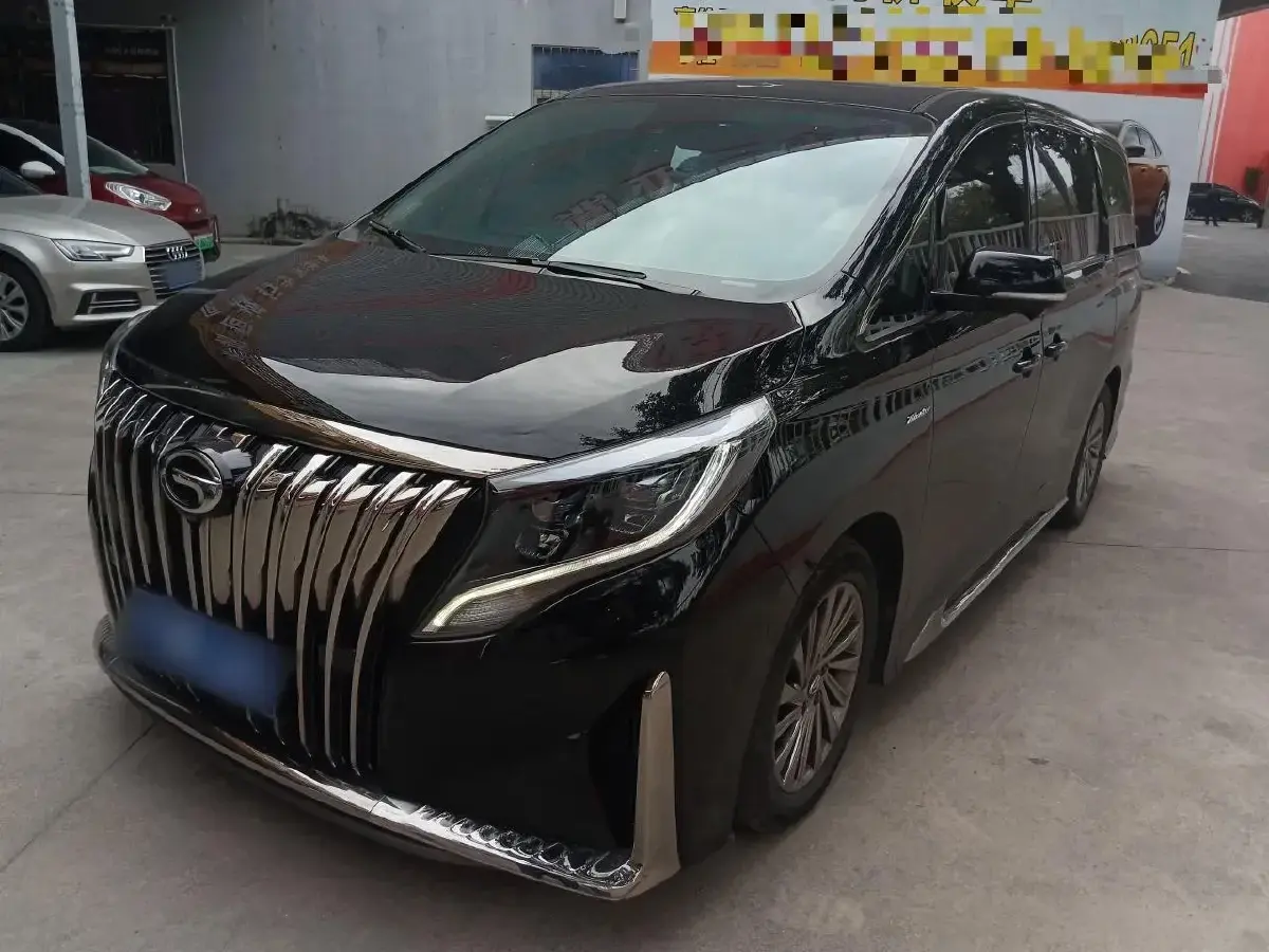 2023 GAC Trumpchi M8 2.0T 252HP L4 8AT