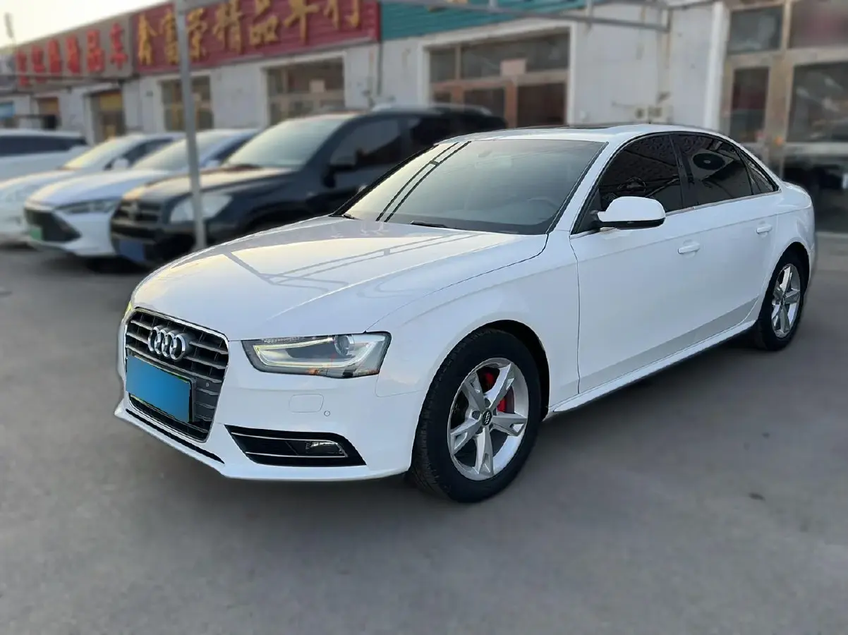 2013 Audi A4L 2.0T 180HP L4 CVT