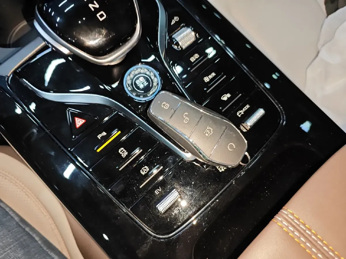 2024 BYD Qin Plus 1.5L 110HP L4 E-CVT PHEV 8.32KWH,autocango,china used car exporter,china ev exporter,chinese used car exporter,chinese used ev exporter