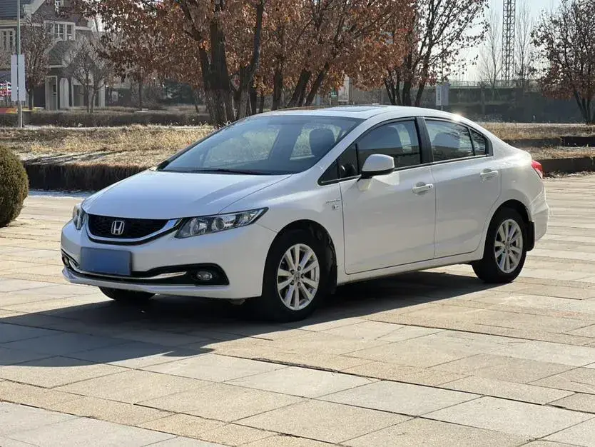 2014 Honda Civic 1.8L 141HP L4 5AT