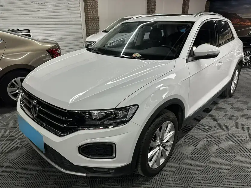 2020 Volkswagen T-Roc 1.4T 150HP L4 7DCT
