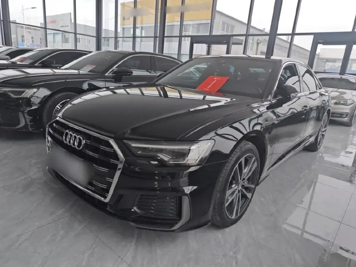 2021 Audi A6L 2.0T 190HP L4 7DCT