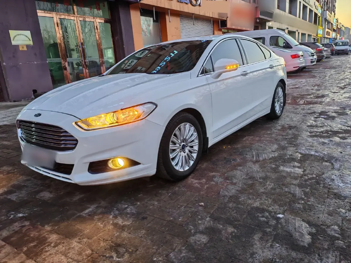 2013 Ford Mondeo 2.0T 203HP L4 6AT