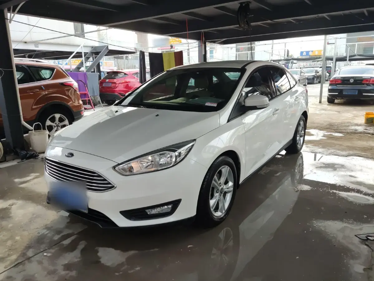 2017 Ford Focus 1.6L 125HP L4 6DCT