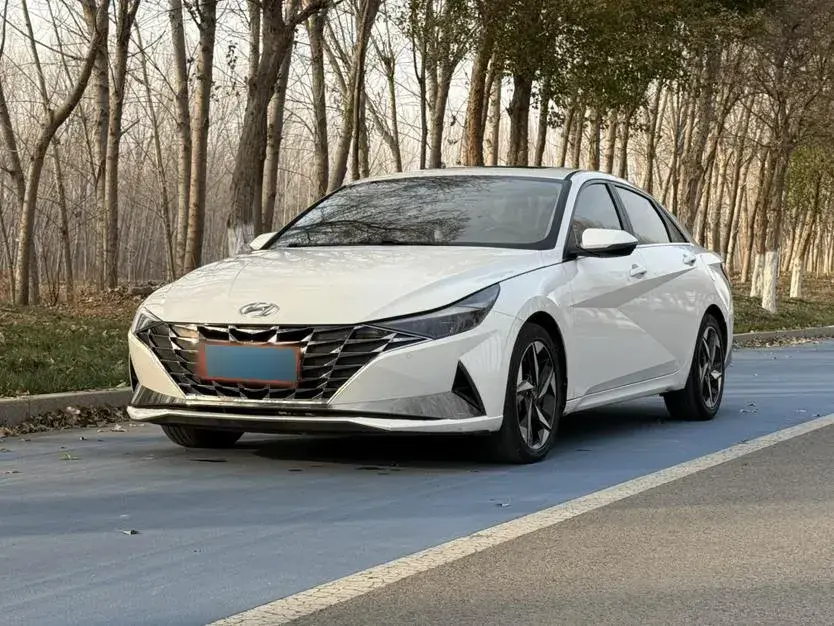 2021 Hyundai Elantra 1.5L 115HP L4 CVT