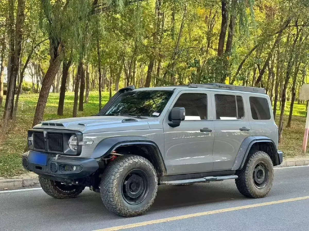 2023 Tank 300 2.0T 227HP L4 8AT