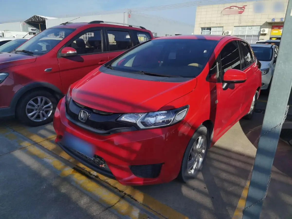 2016 Honda Fit 1.5L 131HP L4 CVT