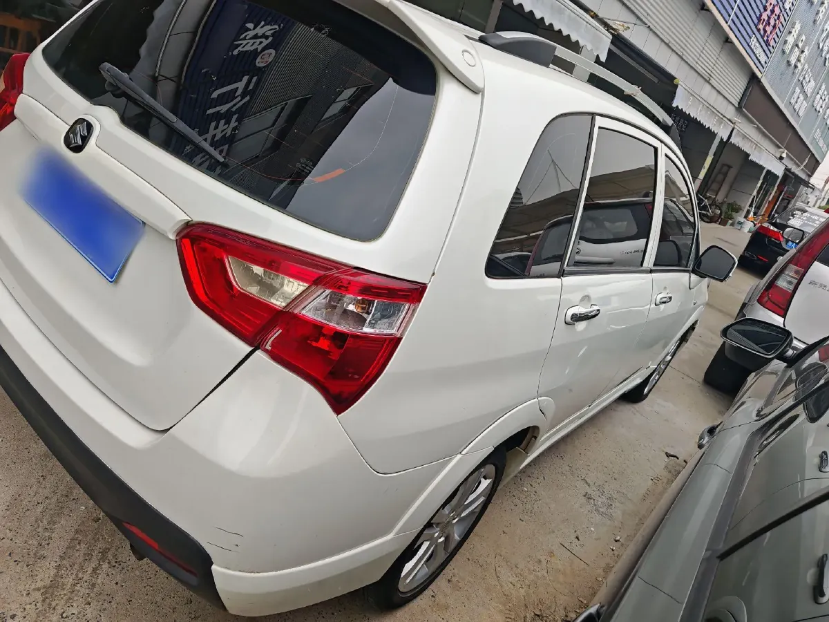 2014 Suzuki Liana A6 1.4L 101HP L4 5MT,autocango,china used car exporter,china ev exporter,chinese used car exporter,chinese used ev exporter