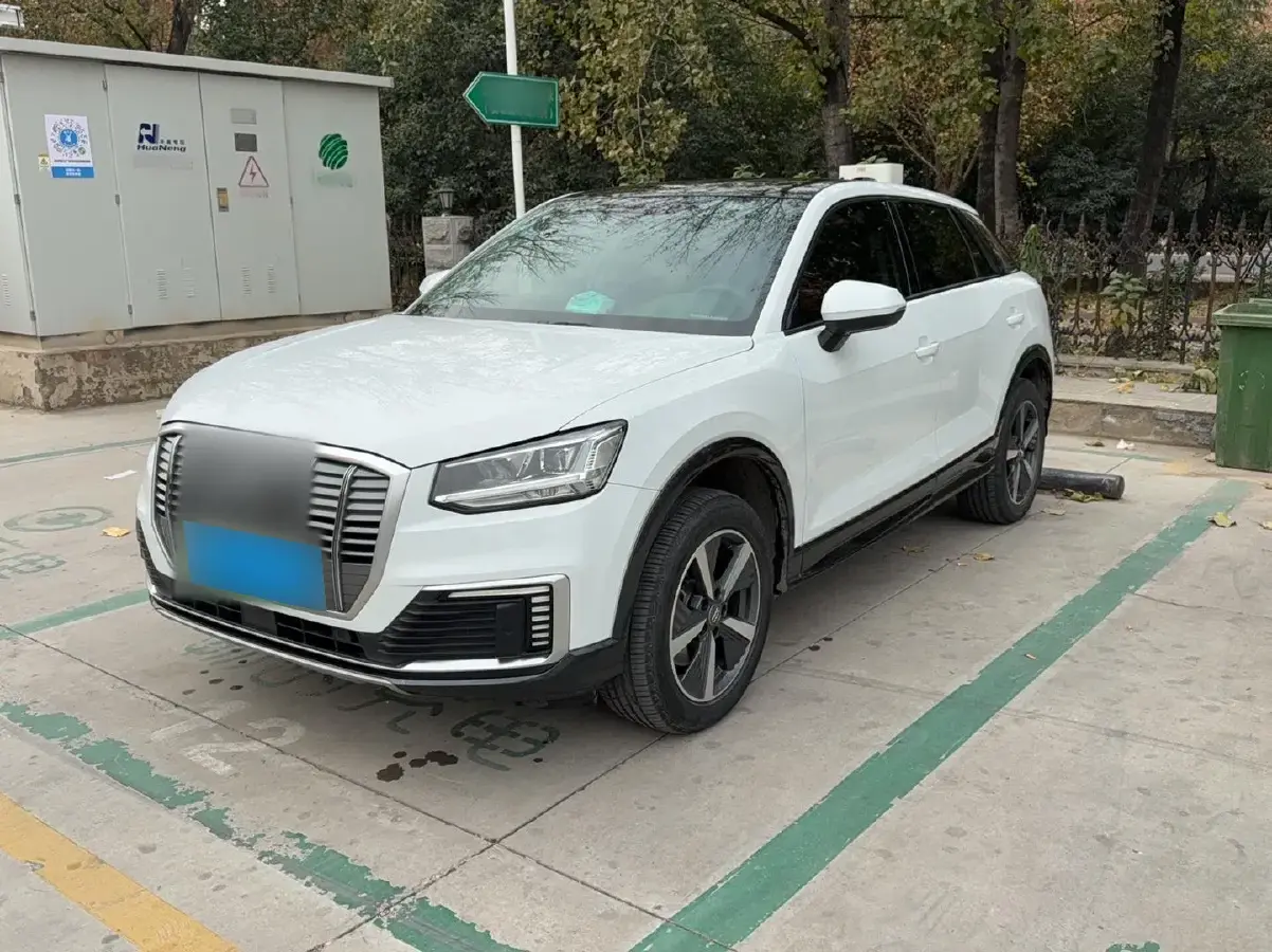 2019 Audi Q2L e-tron BEV 39.7KWH