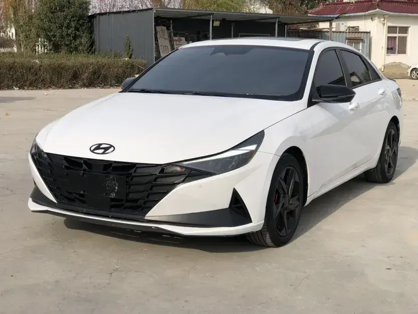 2022 Hyundai Elantra 1.5L 115HP L4 CVT