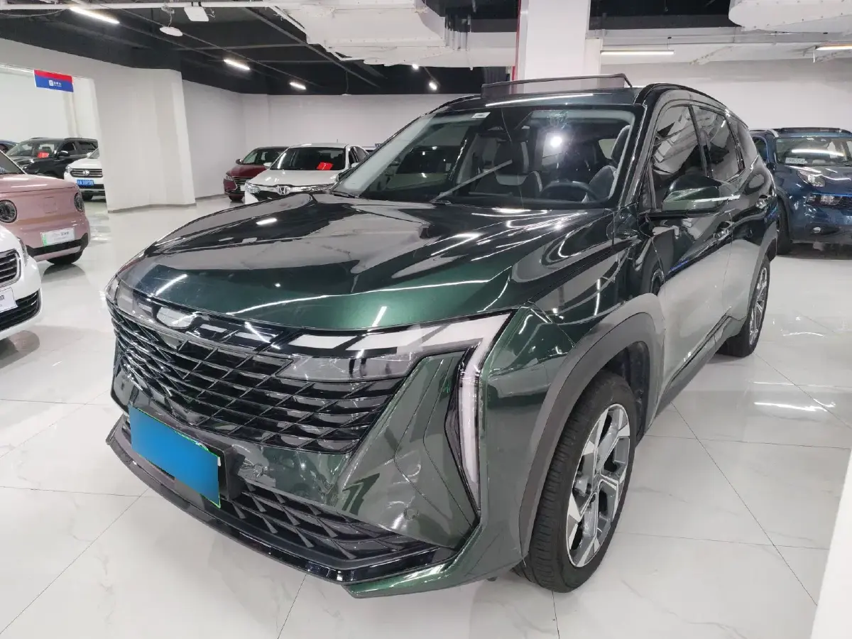 2023 Geely StarRay 1.5T 181HP L4 7DCT