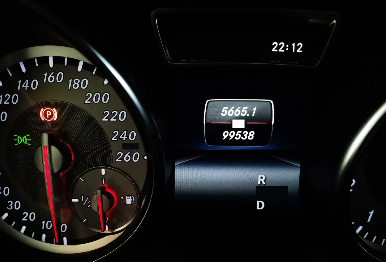 2015 Mercedes-Benz GLA Class 2.0T 184HP L4 7DCT,autocango,china used car exporter,china ev exporter,chinese used car exporter,chinese used ev exporter