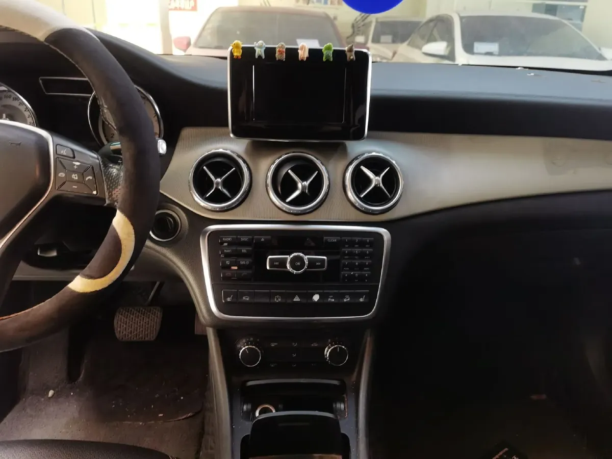 2015 Mercedes-Benz GLA Class 2.0T 184HP L4 7DCT,autocango,china used car exporter,china ev exporter,chinese used car exporter,chinese used ev exporter