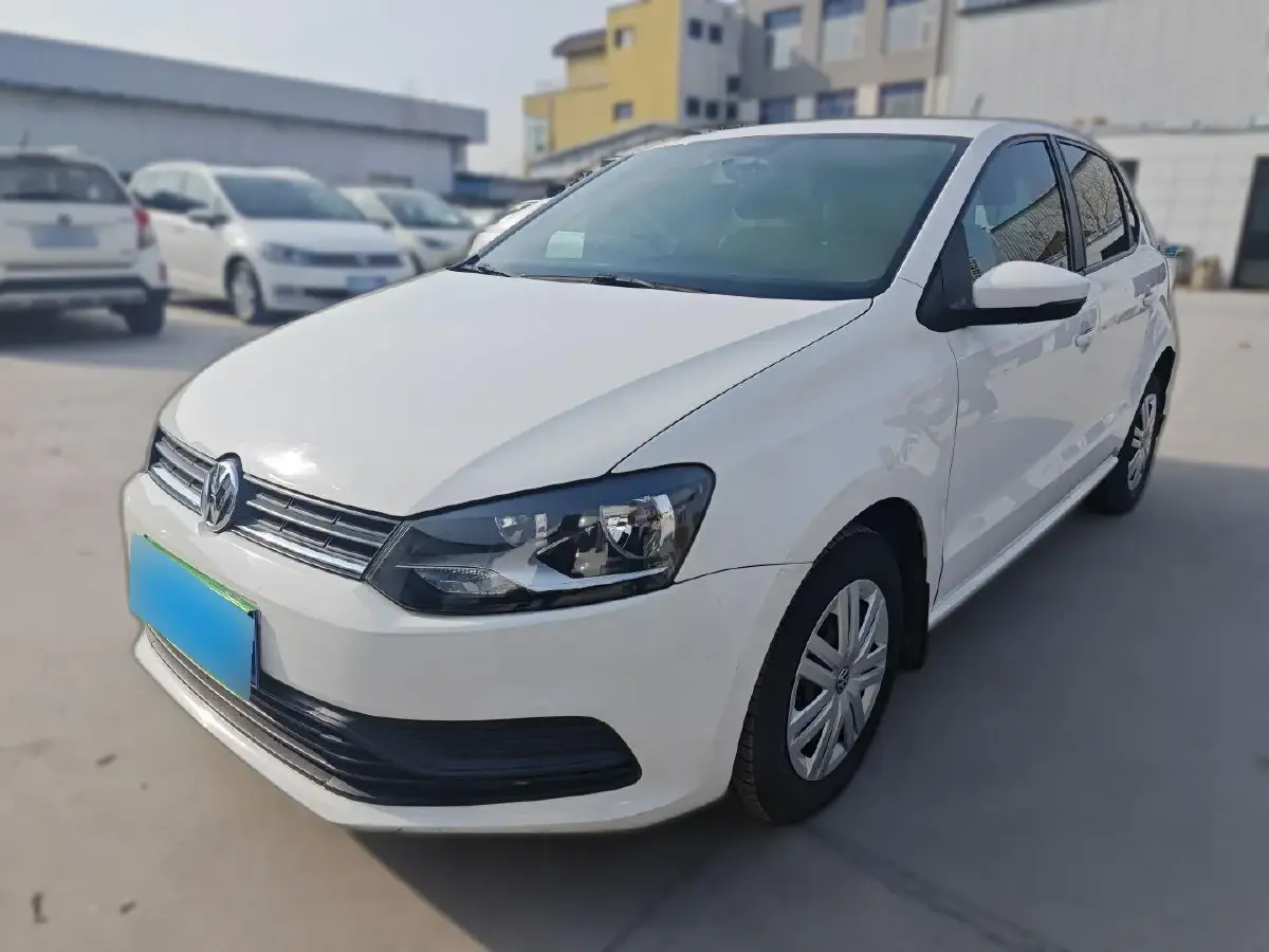 2016 Volkswagen Polo 1.4L 90HP L4 6AT