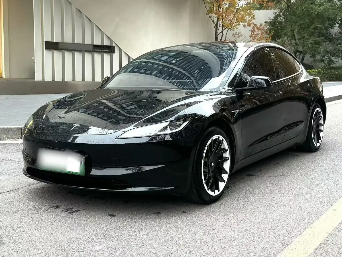 2023 Tesla Model 3 BEV 60KWH