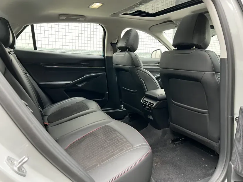 2023 Ford Mondeo 1.5T 190HP L4 8AT,autocango,china used car exporter,china ev exporter,chinese used car exporter,chinese used ev exporter