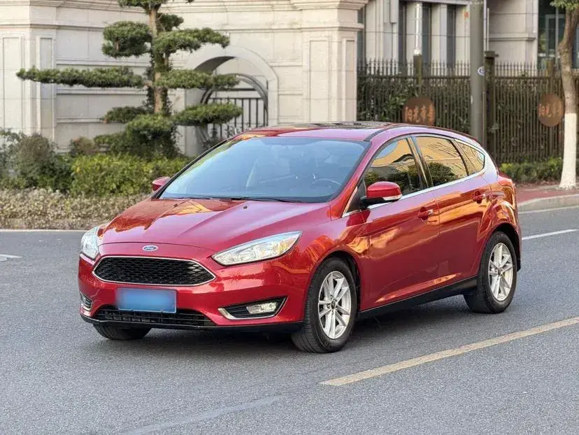 2015 Ford Focus 1.0T 125HP L3 6AT